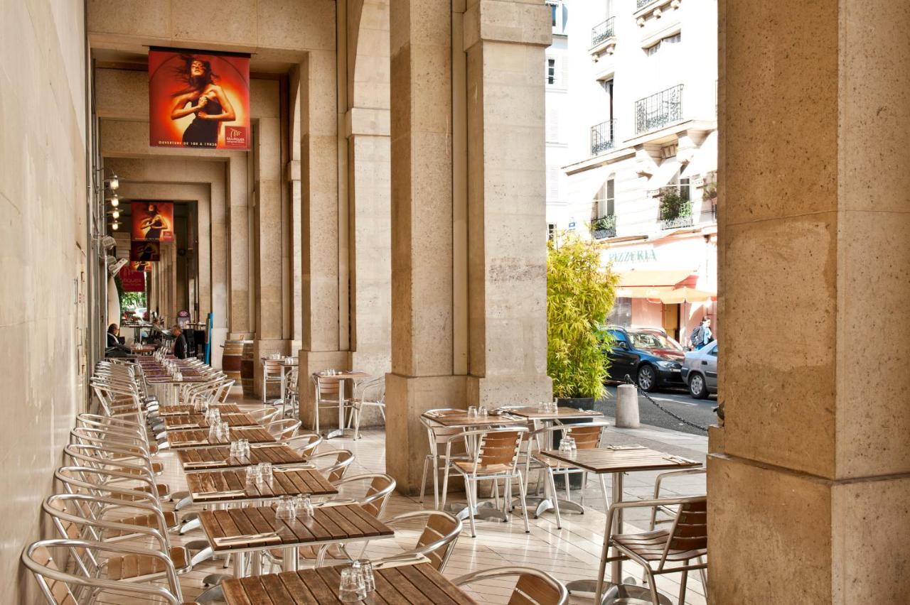 Paris Place Du Pantheon Exterior photo